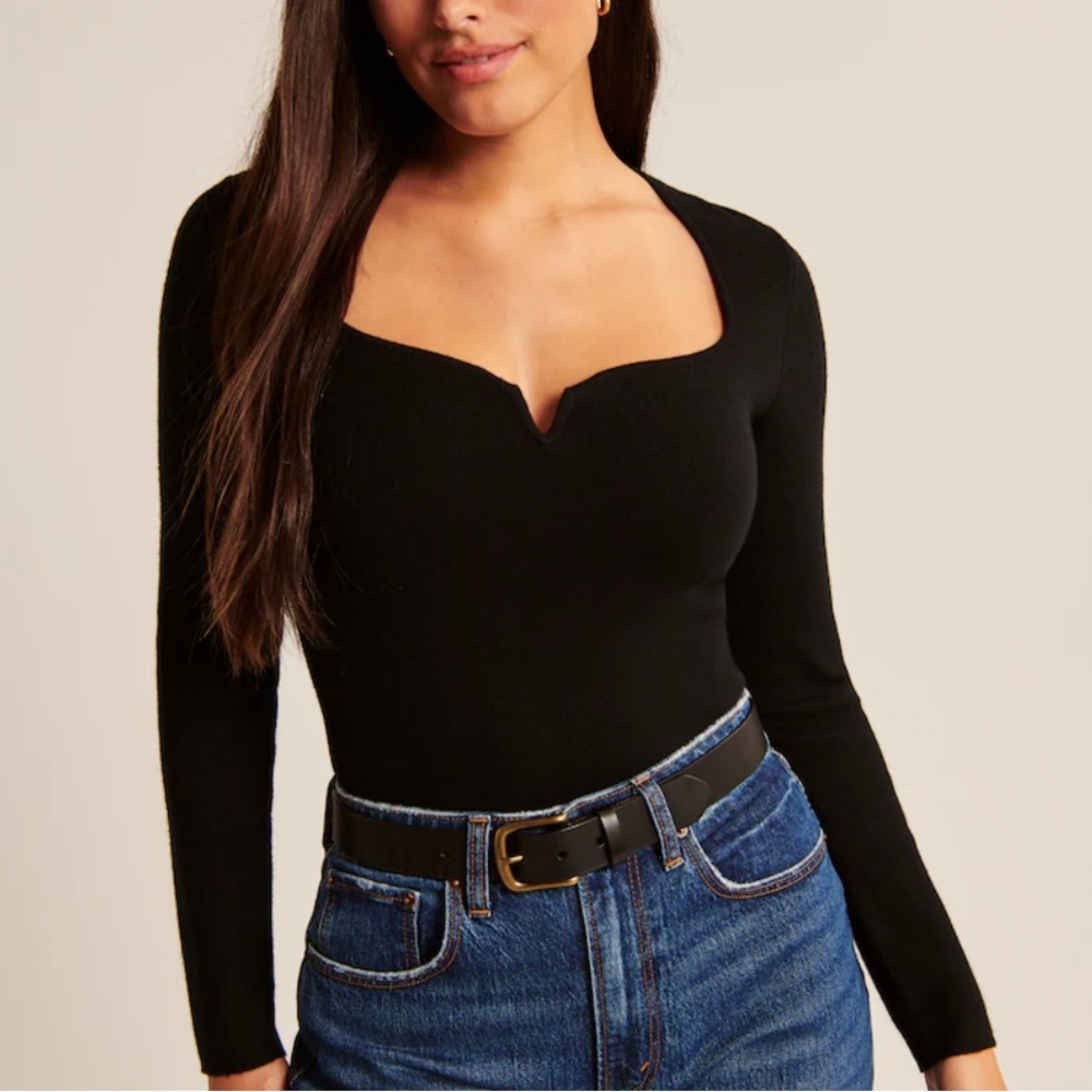 ABERCROMBIE— Sweetheart Slim Sweater Top, size S